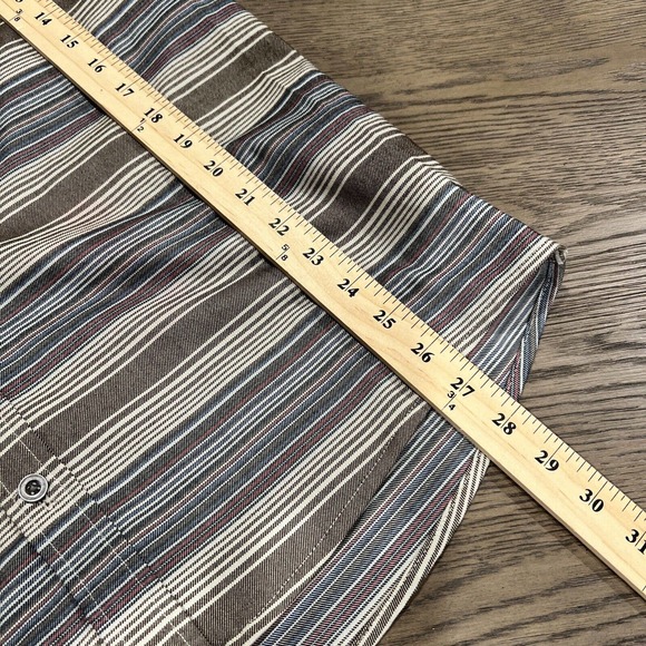 Swiss tech men’s shirt size medium long sleeve button up pockets south... - Picture 6 of 8